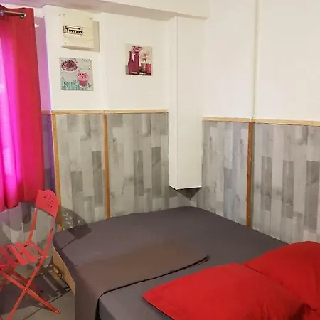 Chez Rebi Апартаменты *